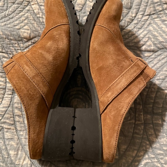 Ugg tan mules clogs 8 - Picture 7 of 11